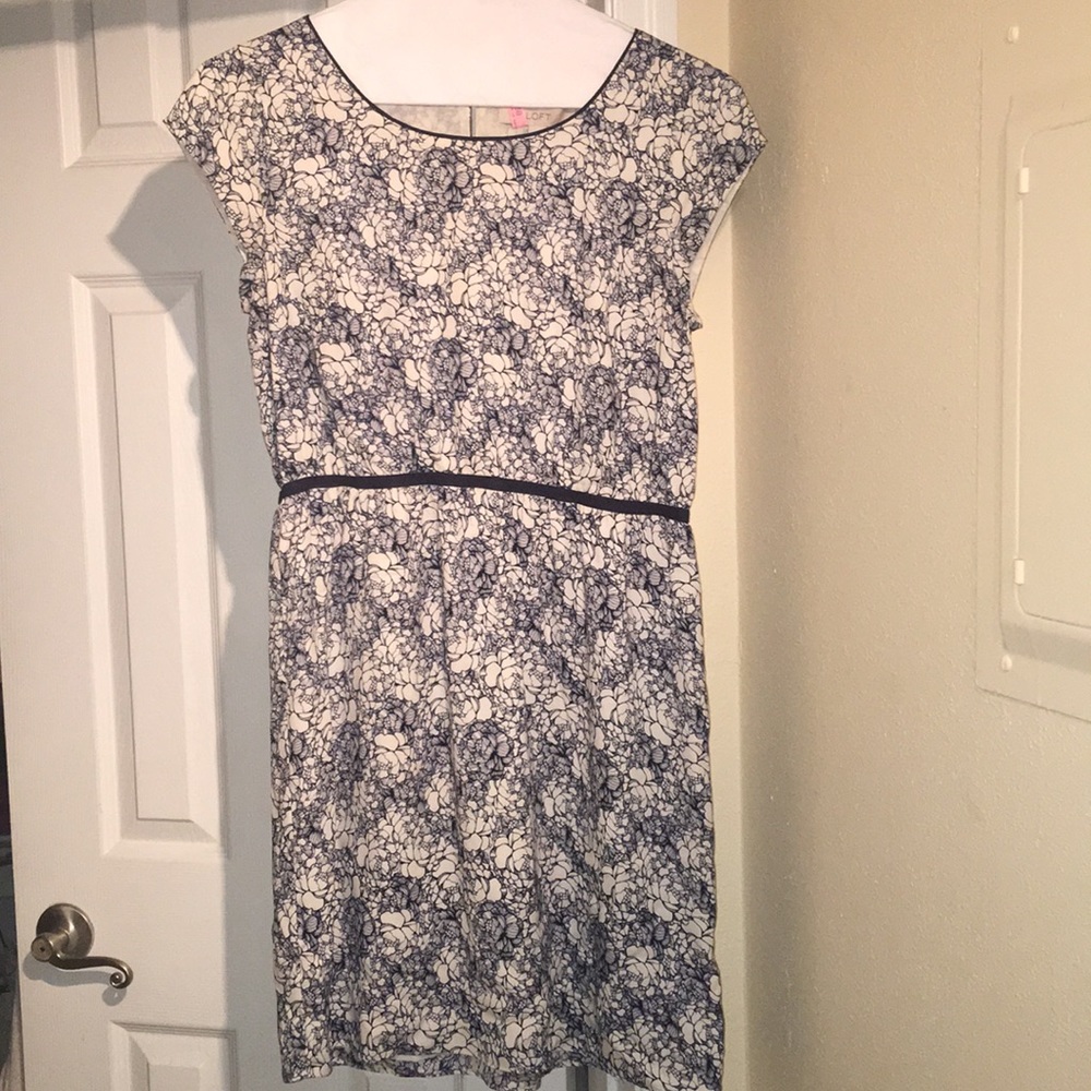 Size 6 loft dress